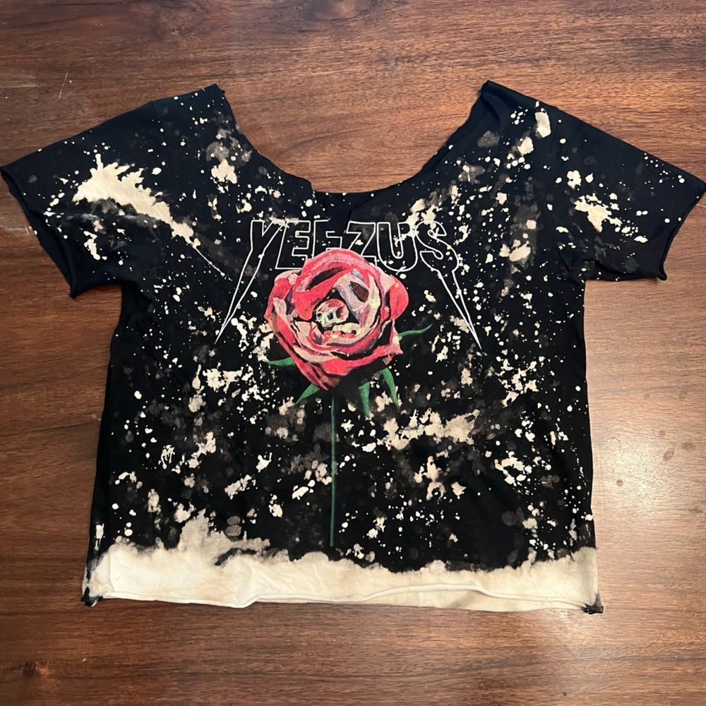 Black bleach Yeezus Kanye West tour, 2013  T-shirt 🌹  size M